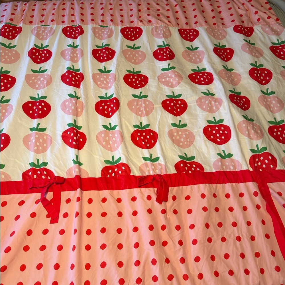 Strawberry Print Pink & Red Comforter - Cute Fruit Bedding Twin Size